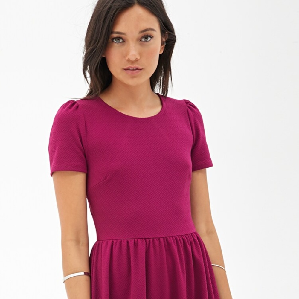 Open Back Berry Color Dress - Picture 3 of 4